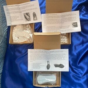 Women’s shoe heel pads foot bumpers and nonslip heel inserts